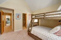 794 East Mountain