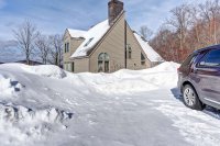 794 East Mountain