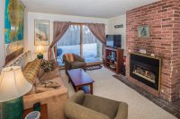 697 East Mountain