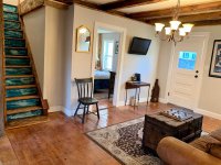 1097 West Woodstock