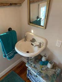 1097 West Woodstock