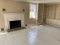 3854 N Hollow