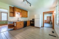 2776 East Woodstock