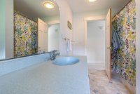 2776 East Woodstock