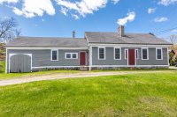 2776 East Woodstock