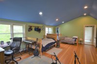 2525 Barnard