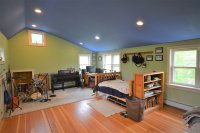 2525 Barnard