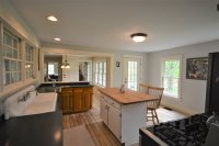 2525 Barnard