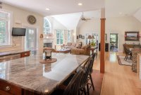 350 Oak Lodge