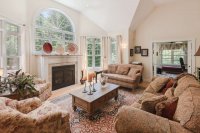 350 Oak Lodge