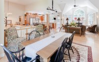 350 Oak Lodge