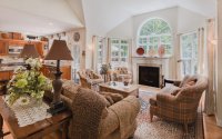 350 Oak Lodge