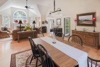 350 Oak Lodge
