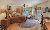 350 Oak Lodge