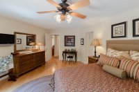 350 Oak Lodge