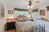 350 Oak Lodge