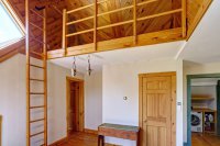 370 Lombard Hill