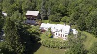 370 Lombard Hill