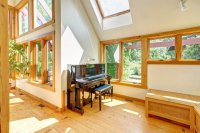370 Lombard Hill