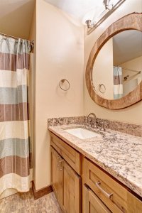 528 East Mountain Trail Creek