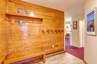528 East Mountain Trail Creek
