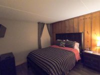 907 East Mountain