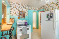 608 East Woodstock
