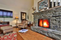 879 East Ash
