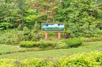 528 East Mountain