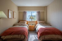 135 East Mountain 1E3
