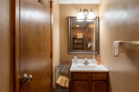 135 East Mountain 1E3