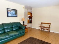 1093 Chapman