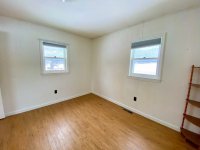 1093 Chapman