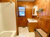 1093 Chapman