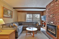 695 East Mountain