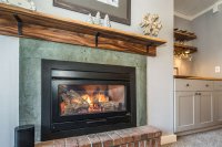 907 E Mountain