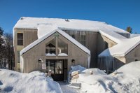 907 E Mountain
