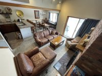 53 Colony Club