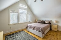 320 Mountain View