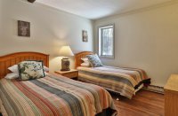 695 E Mountain