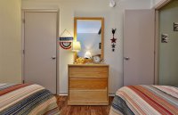695 E Mountain