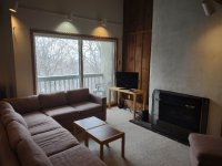 697 East Mountain