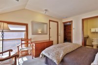 526 East Mountain