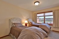 526 East Mountain
