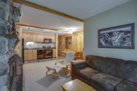 697 East Mountain