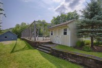 697 East Mountain