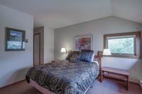 532 East Mountain