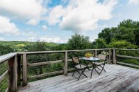148B East Hill