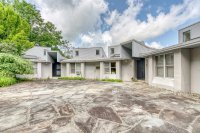 148B East Hill