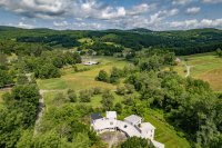 148B East Hill